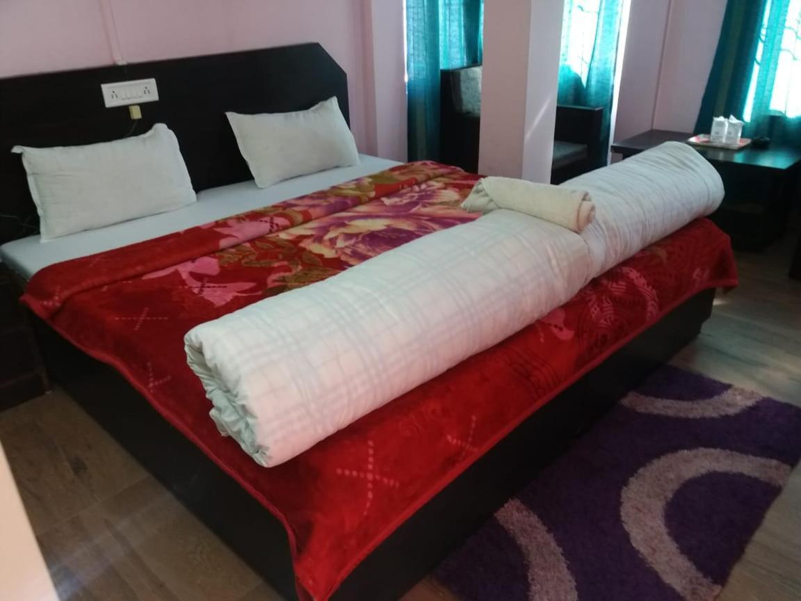 Vamoose Buddha Hotel 达旺 外观 照片